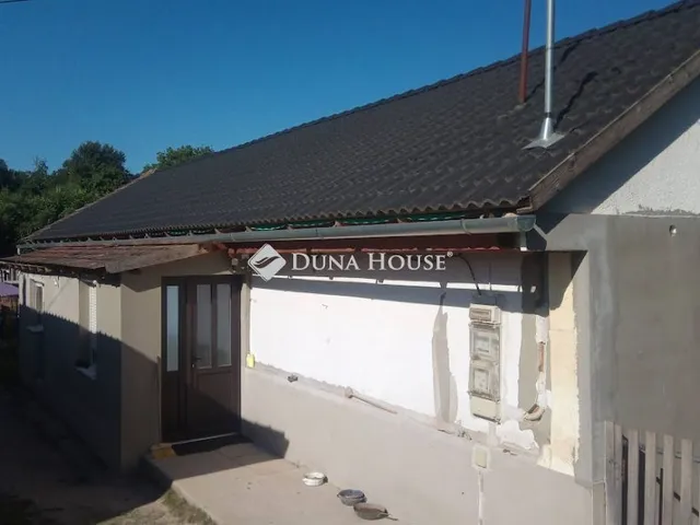 Eladó ház Bajna 90 nm