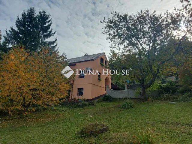 Eladó üdülő és hétvégi ház Esztergom 100 nm