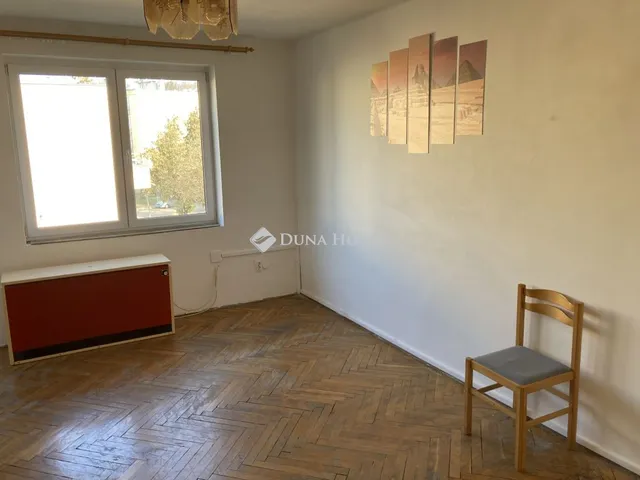 Eladó lakás Esztergom 38 nm