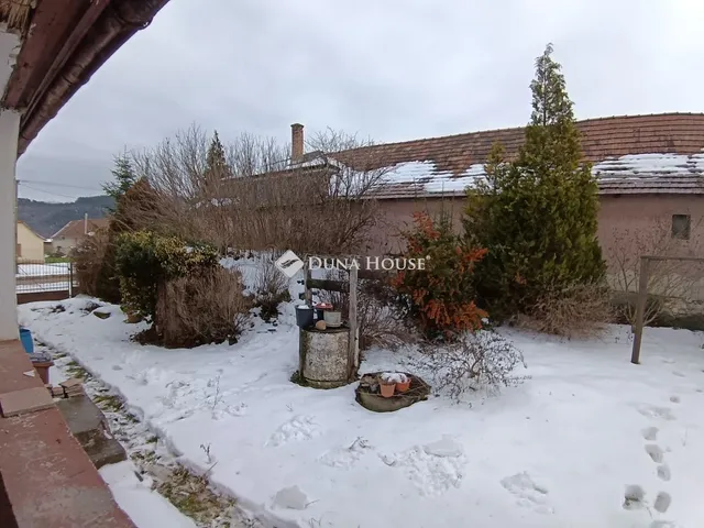 Eladó ház Epöl, Kossuth Lajos utca 98 nm