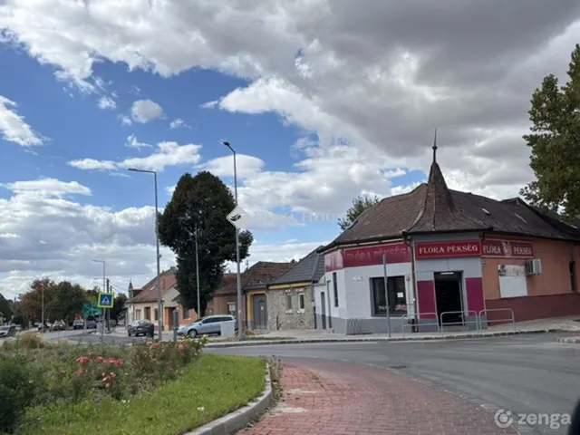 Eladó kereskedelmi és ipari ingatlan Esztergom 193 nm