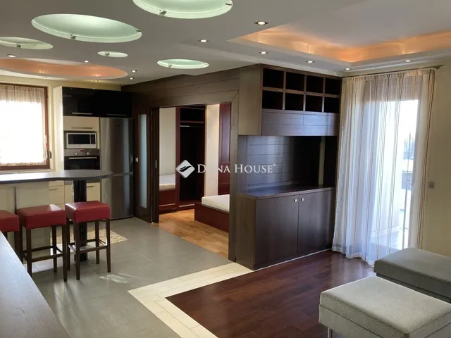 Kiadó lakás Esztergom, Irinyi János utca 44 nm