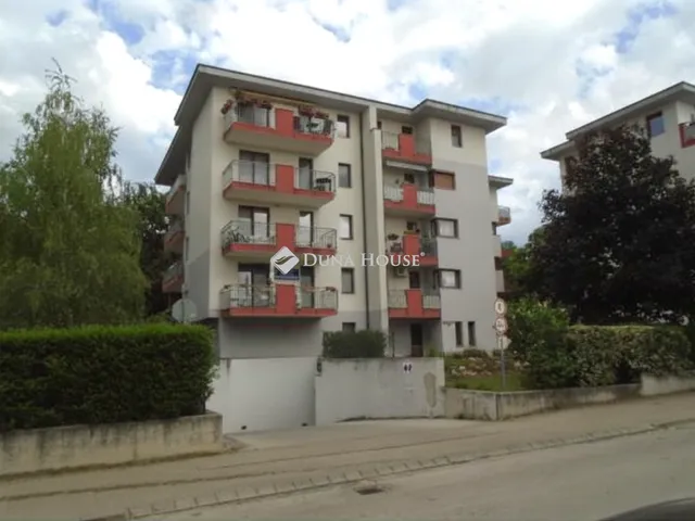 Kiadó lakás Esztergom, Irinyi János utca 44 nm