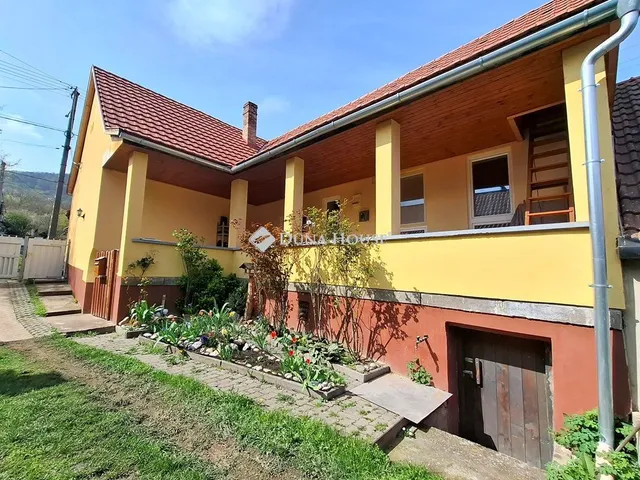 Eladó ház Dömös 89 nm