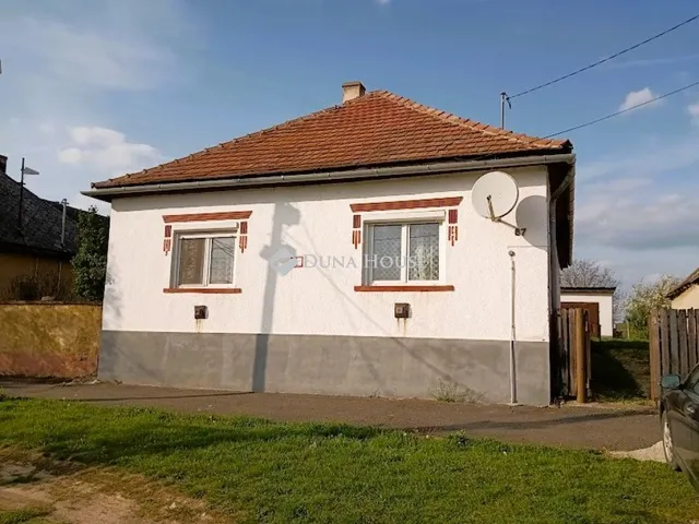 Eladó ház Bajna 95 nm