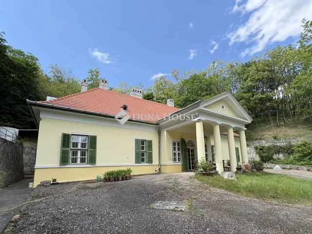 Eladó ház Esztergom 718 nm