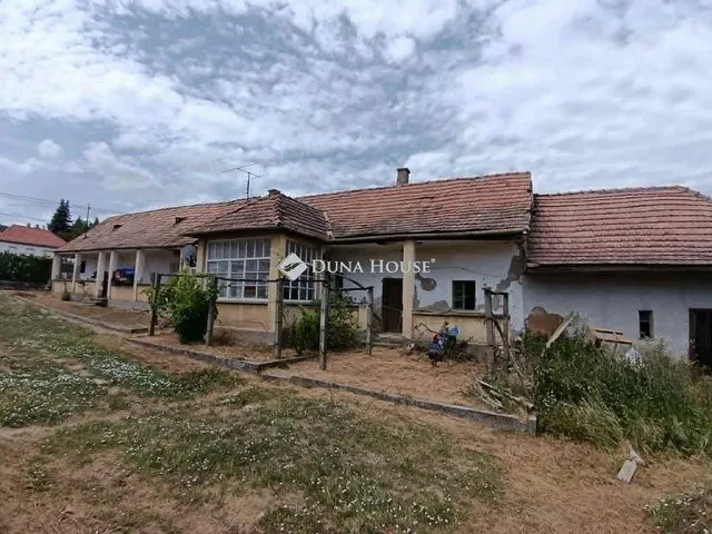 Eladó ház Epöl, Kossuth Lajos utca 100 nm