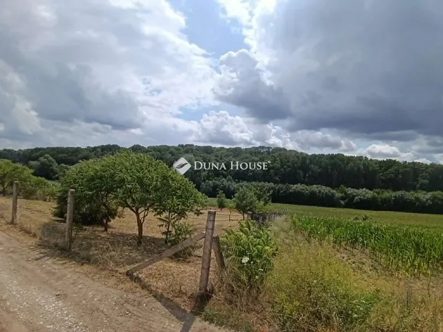 Eladó telek Bajna, Fácánkert utca 870 nm