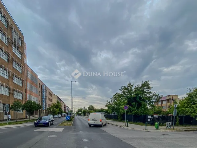 Eladó telek Budapest XIII. kerület 3921 nm