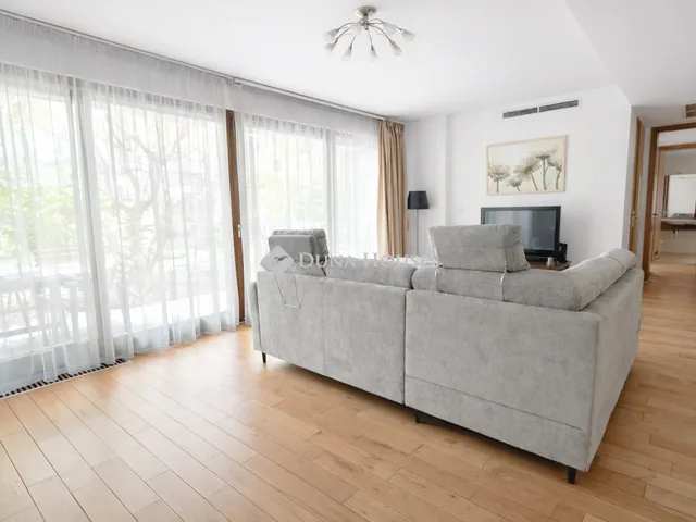 Kiadó lakás Budapest VI. kerület 106 nm