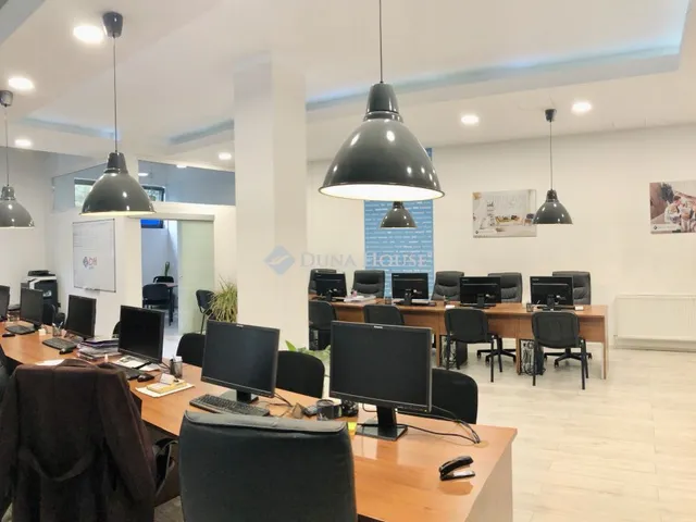 Eladó kereskedelmi és ipari ingatlan Budapest XIII. kerület 118 nm