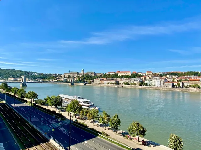 Eladó lakás Budapest V. kerület 74 nm