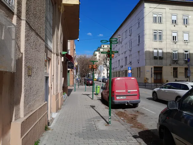 Eladó kereskedelmi és ipari ingatlan Budapest XIII. kerület 42 nm