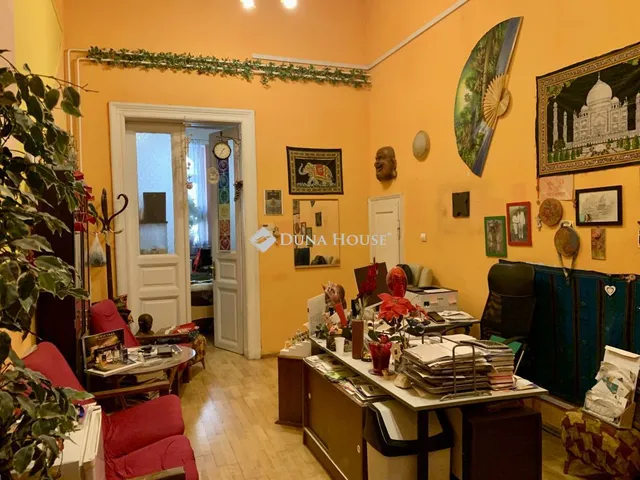 Eladó lakás Budapest VIII. kerület 94 nm