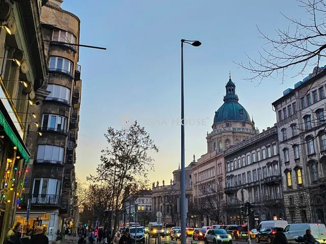 Eladó lakás Budapest VI. kerület 33 nm