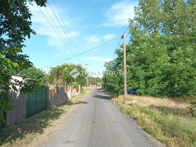 Eladó telek Tápióbicske, Kislujzihegy 1249 nm