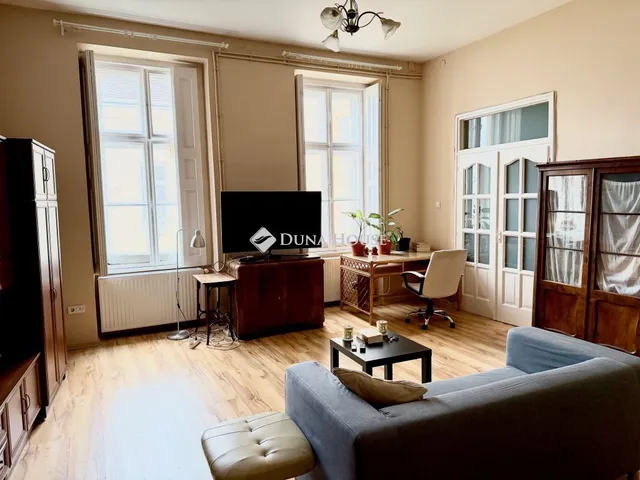 Eladó lakás Budapest VIII. kerület 85 nm