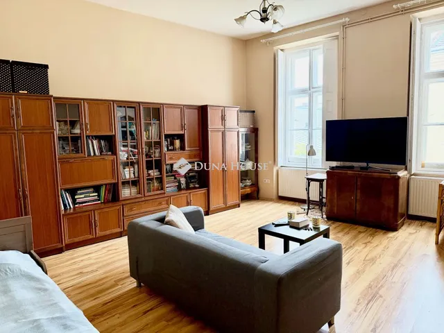 Eladó lakás Budapest VIII. kerület 85 nm