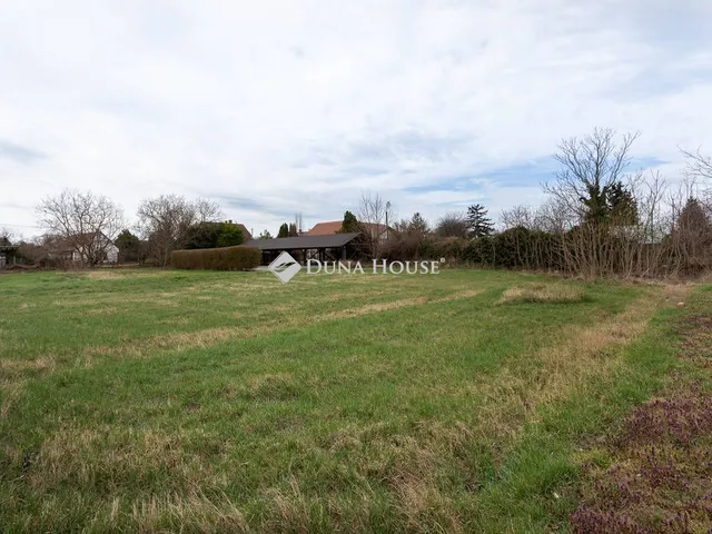 Eladó telek Szigetszentmárton 1193 nm