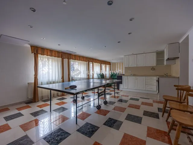 Eladó lakás Pápa 96 nm