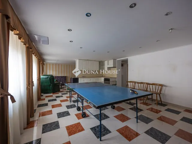 Eladó lakás Pápa 96 nm