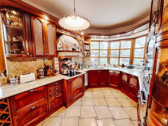 Eladó ház Solymár 245 nm