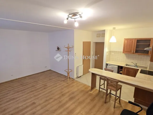 Kiadó lakás Budapest XIII. kerület, Petneházy utca 30 nm