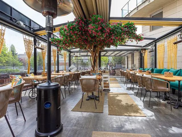 Eladó kereskedelmi és ipari ingatlan Budapest XIII. kerület 140 nm