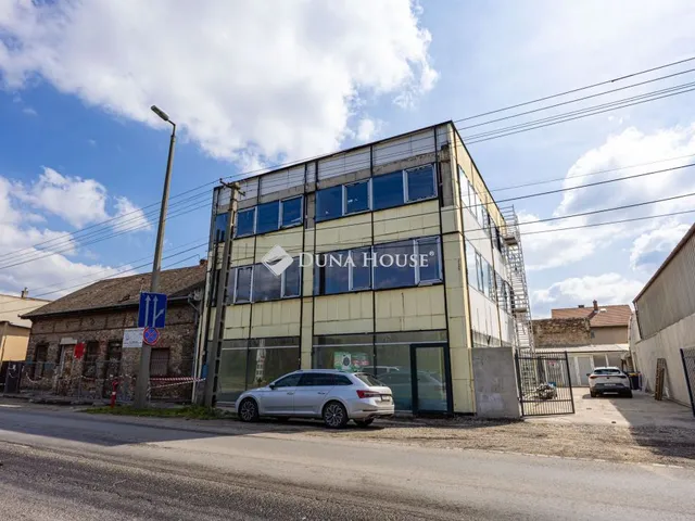 Eladó kereskedelmi és ipari ingatlan Budapest XX. kerület 620 nm
