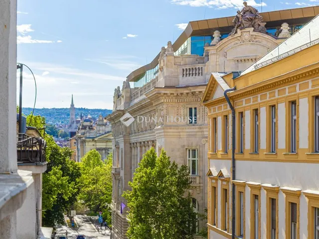 Eladó lakás Budapest V. kerület 100 nm
