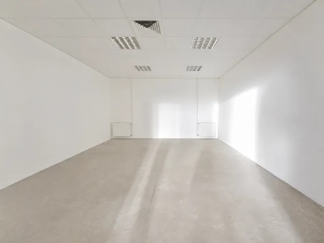 Kiadó kereskedelmi és ipari ingatlan Budapest XIII. kerület, Angyalföld 250 nm