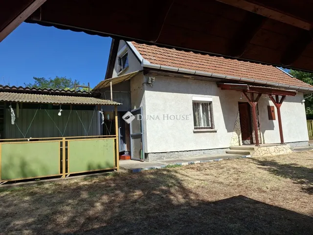 Eladó nyaraló Jászberény, 7-8. dűlő 64 nm