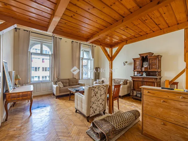 Eladó lakás Budapest VI. kerület 68 nm