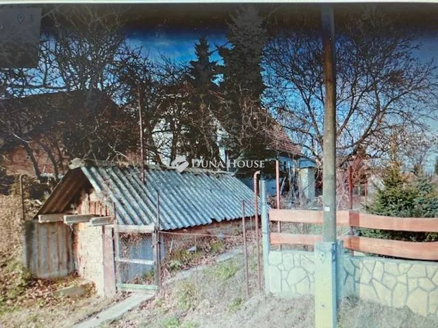 Eladó mezőgazdasági ingatlan Komló 2000 nm