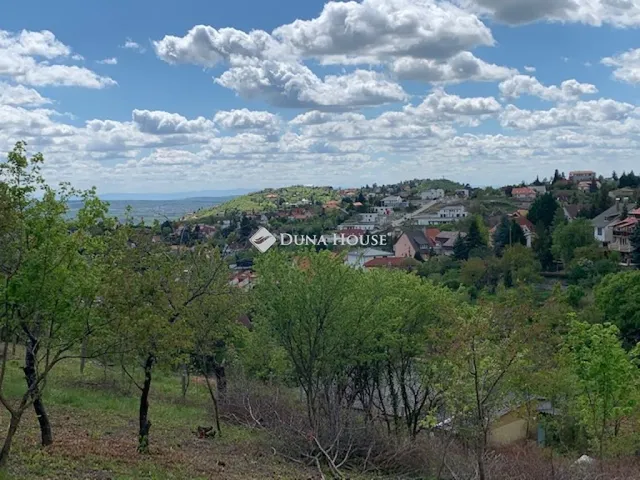 Eladó telek Pécs, Meredek köz 3725 nm