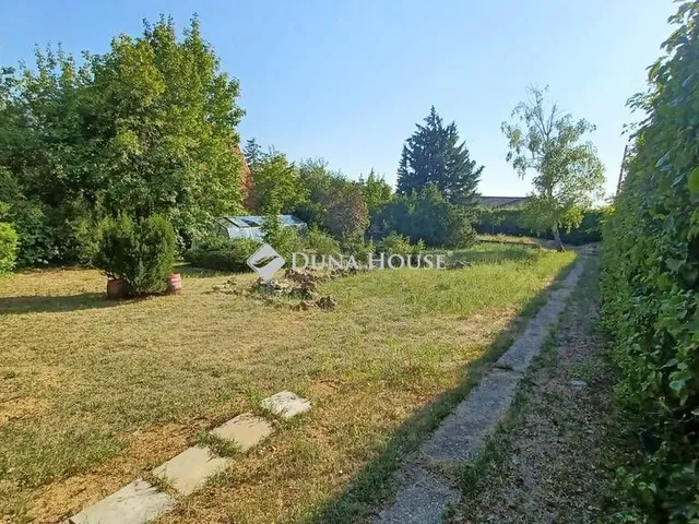 Eladó telek Pécs 840 nm
