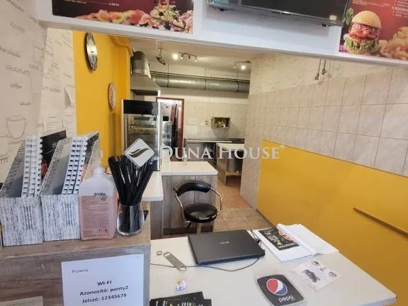 Eladó kereskedelmi és ipari ingatlan Dávod 110 nm