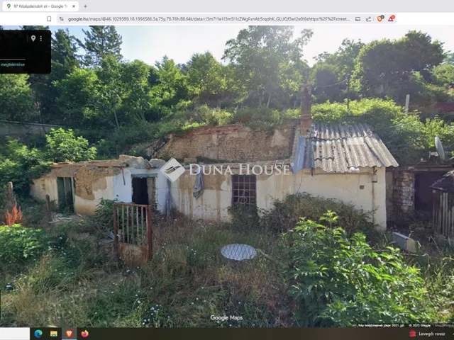 Eladó telek Pécs 2158 nm