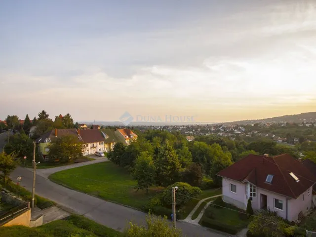 Eladó telek Pécs, Papkert utca 511 nm