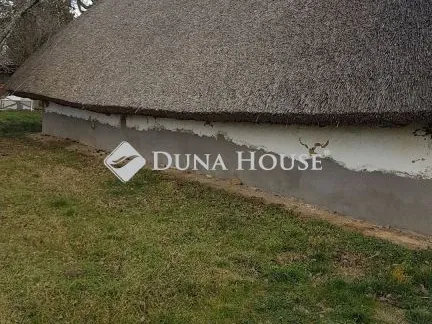 Eladó telek Balatonkeresztúr 4647 nm