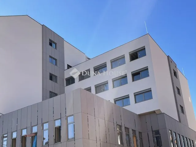 Eladó lakás Pécs 88 nm