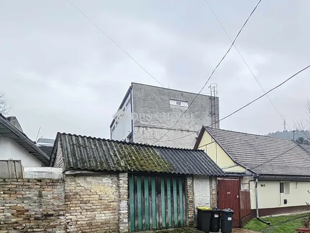 Eladó ház Szekszárd 80 nm