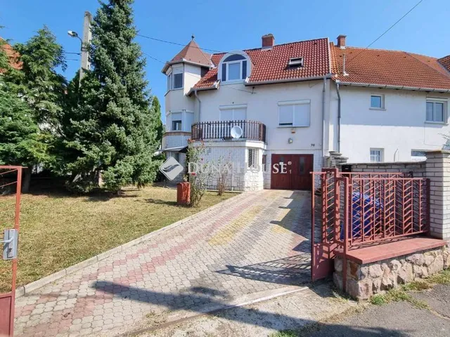 Eladó ház Pécs 192 nm