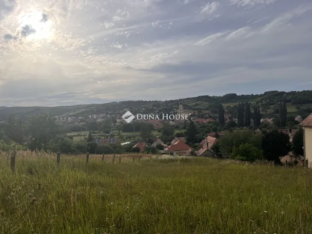 Eladó telek Mecseknádasd 1020 nm