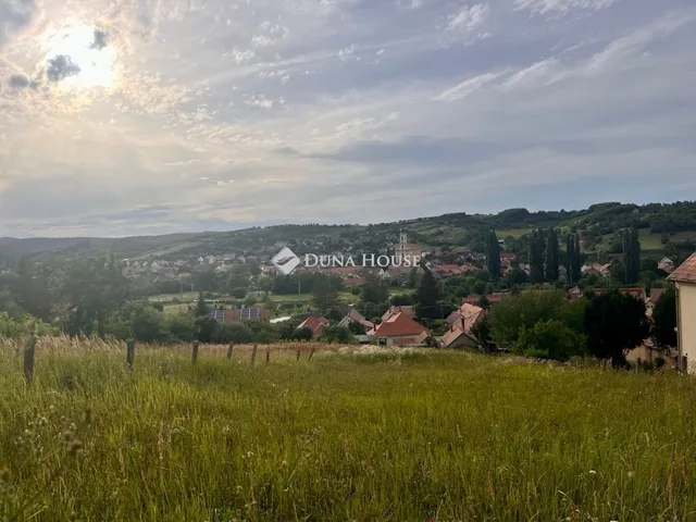 Eladó telek Mecseknádasd 1020 nm