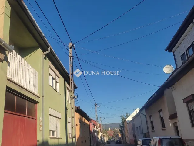 Eladó ház Pécs 205 nm