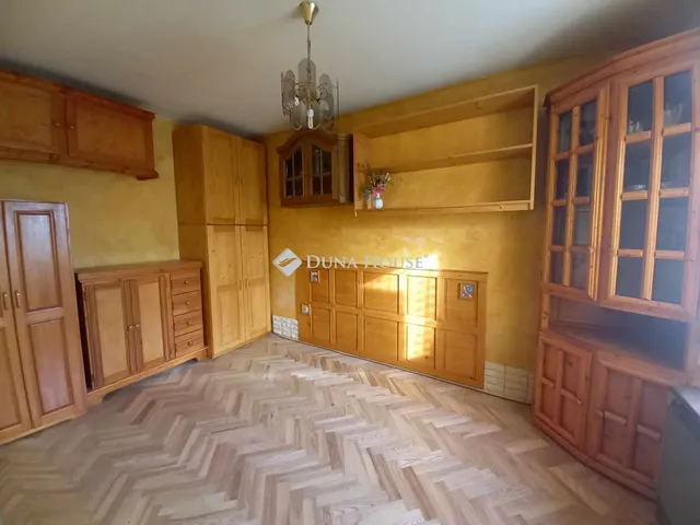 Eladó lakás Pécs 97 nm