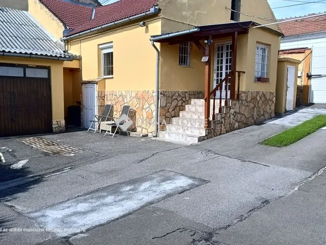 Eladó ház Pécs, Fischer Béla utca 80 nm
