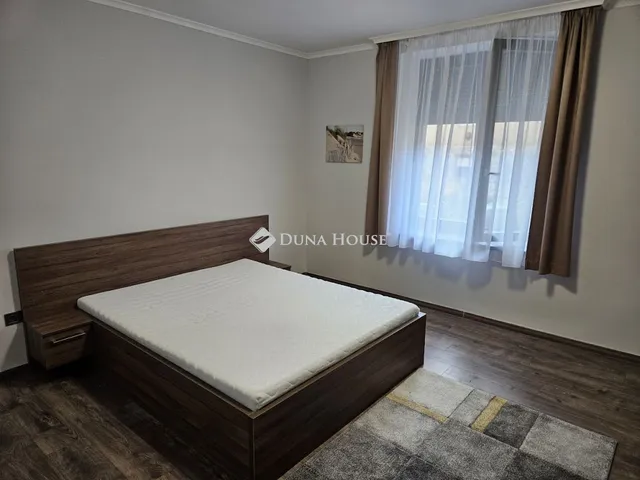 Eladó lakás Pécs, Szilágyi Dezső utca 105 nm