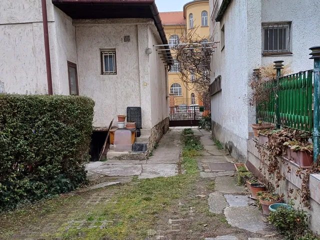 Eladó ház Pécs 104 nm
